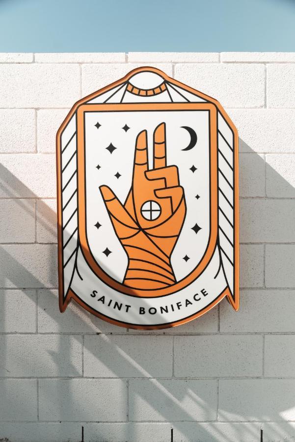 Saint Boniface Hotel Indio Zewnętrze zdjęcie